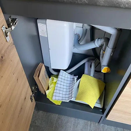 L Queen 4p 2z Ruhig Gelegen, Gute Verkehrsanbindung Markranstädt