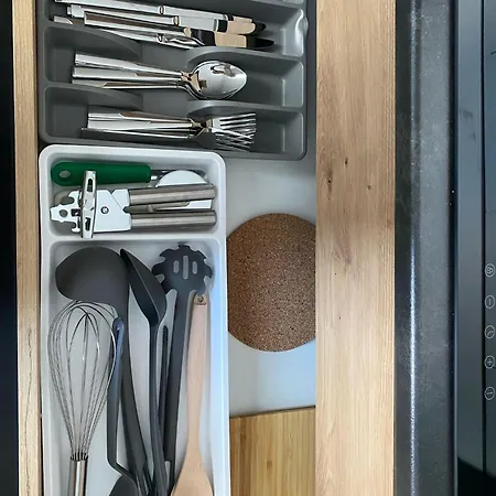 Appartamento L Queen 4p 2z Ruhig Gelegen, Gute Verkehrsanbindung *