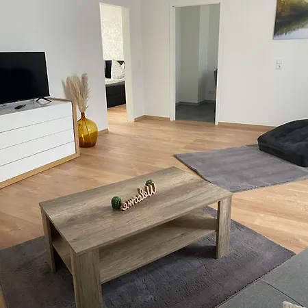 L Queen 4p 2z Ruhig Gelegen, Gute Verkehrsanbindung * Markranstädt