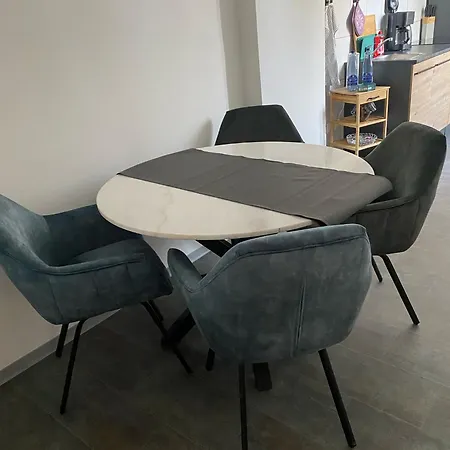 L Queen 4p 2z Ruhig Gelegen, Gute Verkehrsanbindung Appartamento *